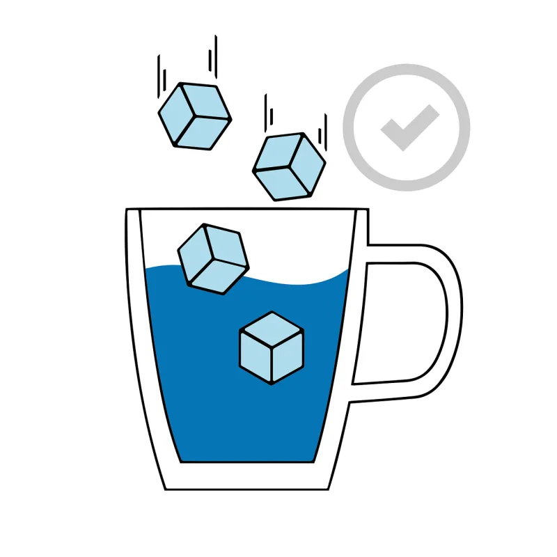 Drop ice cubs with liquid Fragile glass Double-walled glass Stickdatei – Essen & Trinken